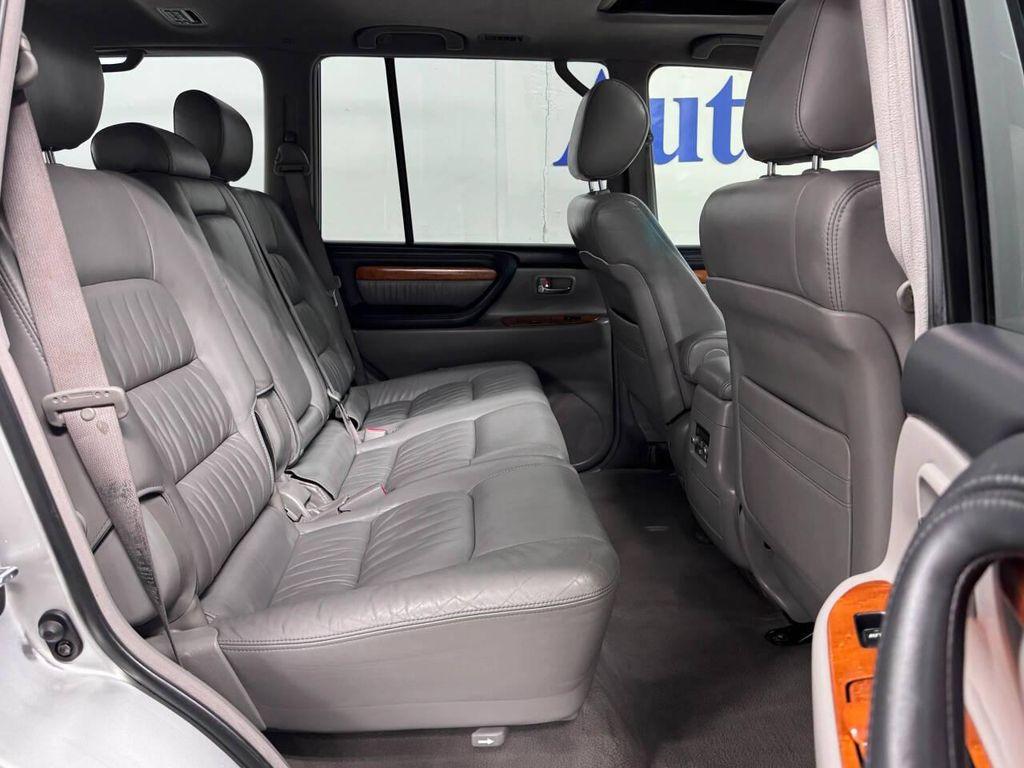 used 2006 Lexus LX 470 car, priced at $24,995