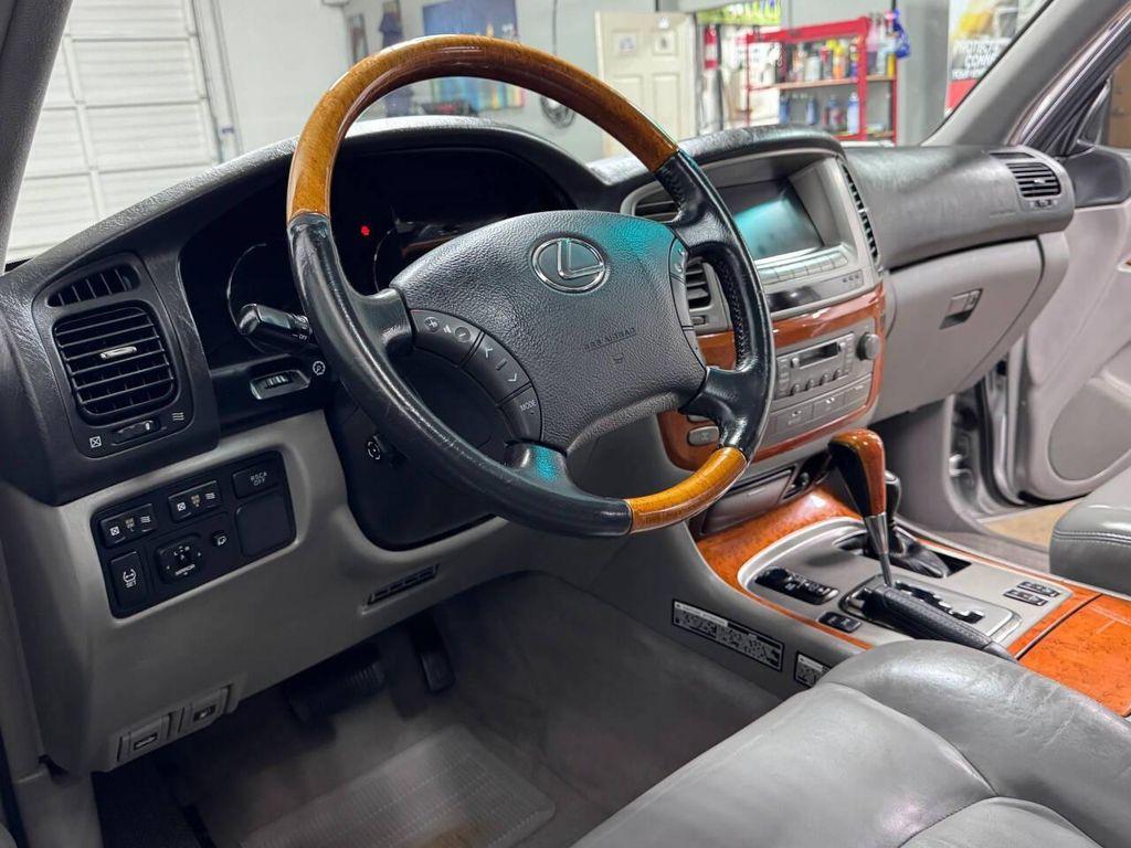 used 2006 Lexus LX 470 car, priced at $24,995