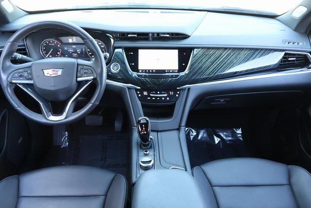 used 2024 Cadillac XT6 car, priced at $40,500