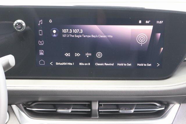 new 2025 Buick Envista car, priced at $25,280