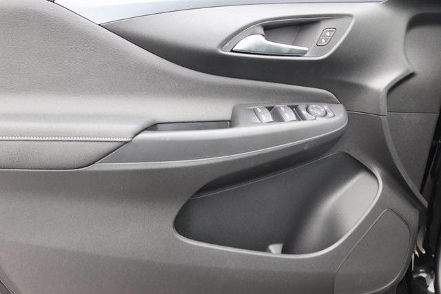 new 2025 Buick Envista car, priced at $25,280