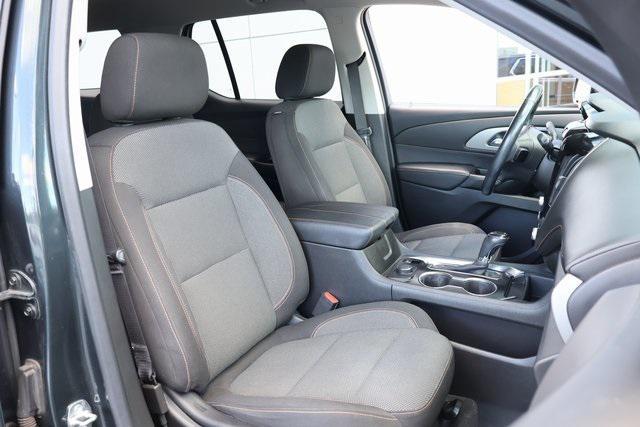 used 2020 Chevrolet Traverse car, priced at $17,000