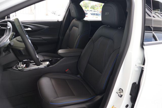 new 2026 Buick Envista car, priced at $31,869