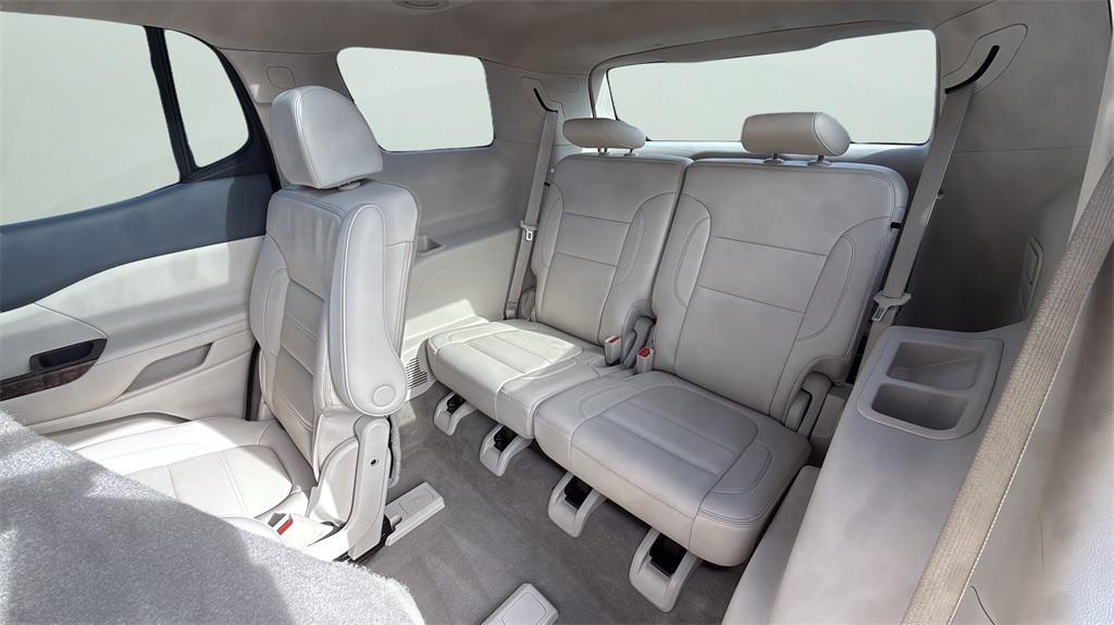 used 2021 GMC Acadia car, priced at $25,995