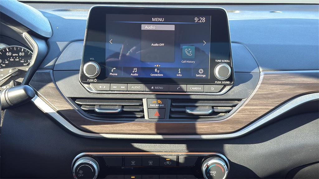 used 2024 Nissan Altima car, priced at $24,900