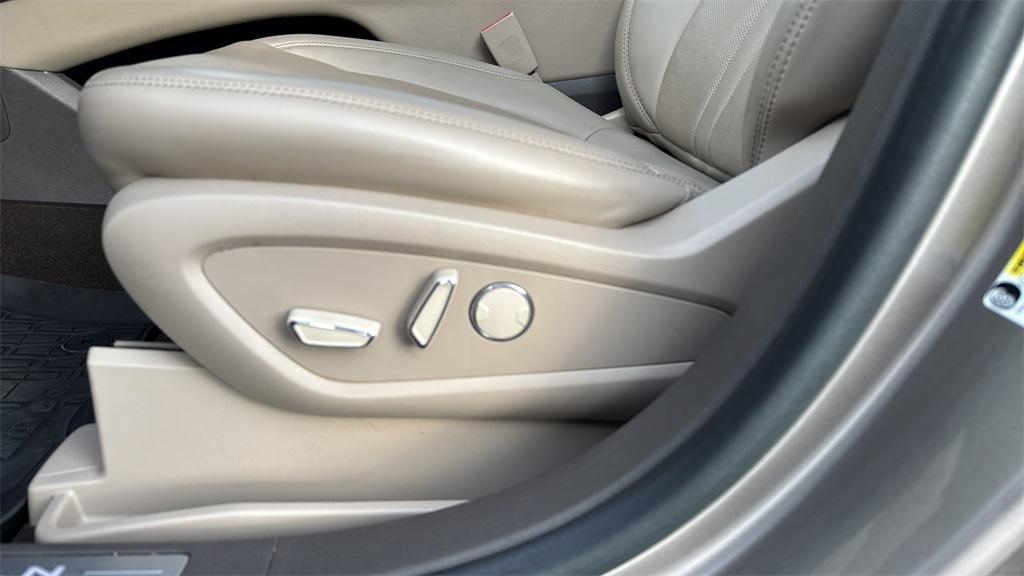 used 2021 Lincoln Nautilus car, priced at $24,900