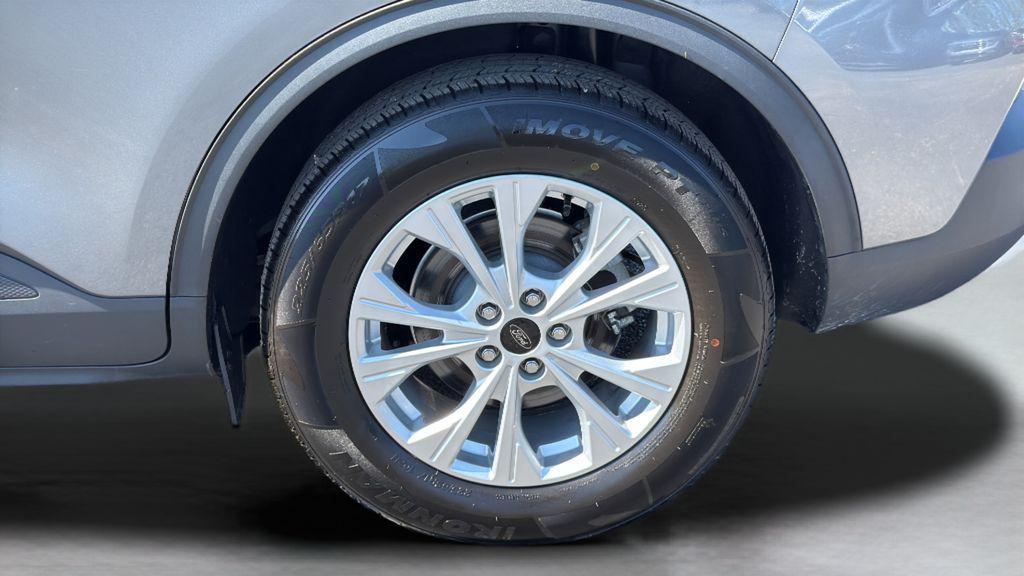 used 2023 Ford Escape car, priced at $18,900