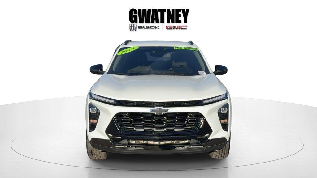 used 2024 Chevrolet Trax car, priced at $20,900