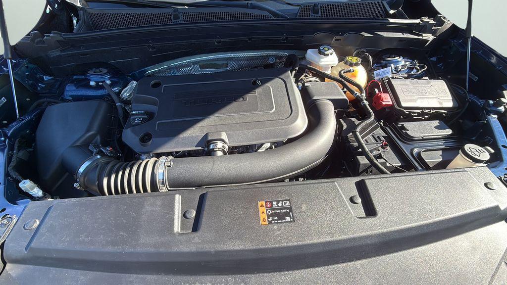 used 2023 Buick Envision car, priced at $25,995