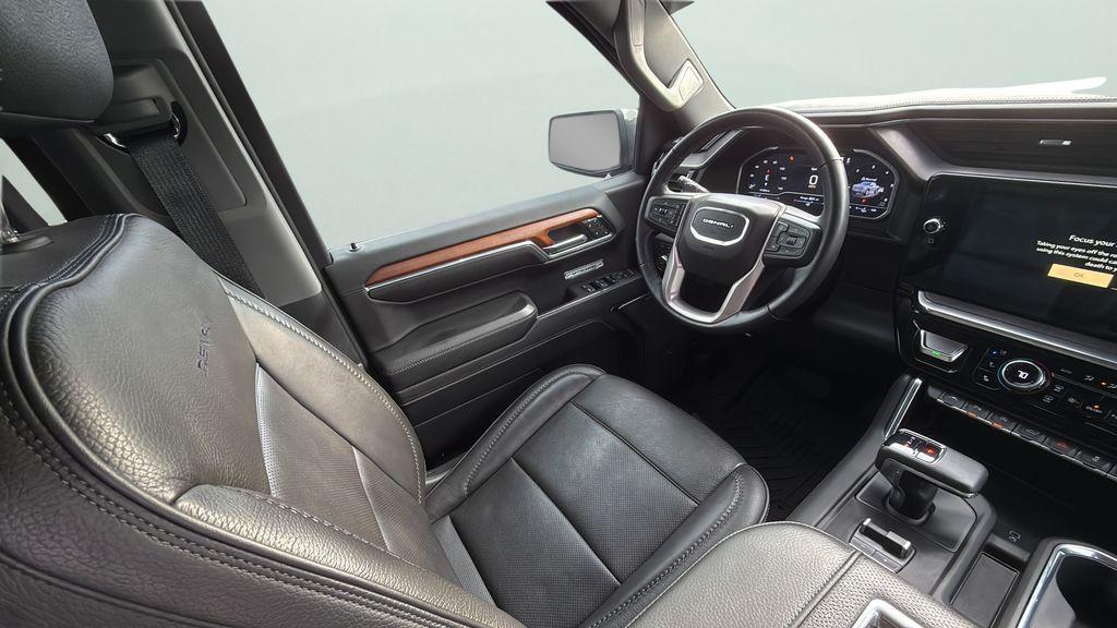 used 2022 GMC Sierra 1500 car, priced at $47,900