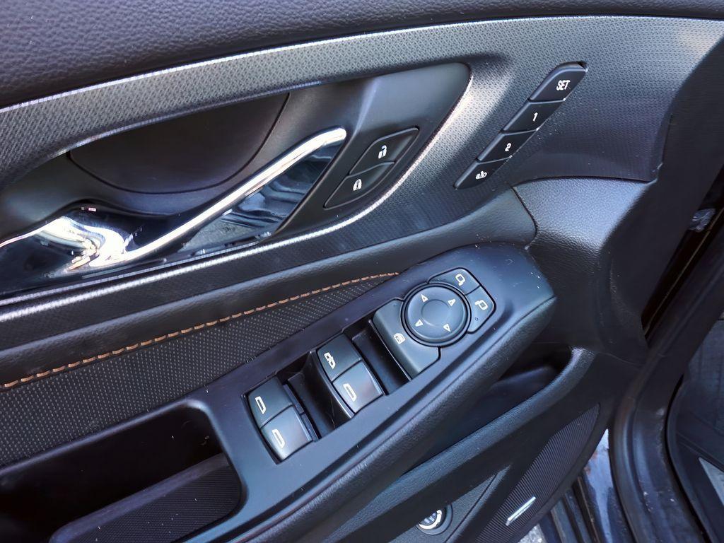 used 2019 Chevrolet Traverse car, priced at $23,999