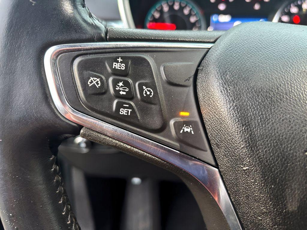 used 2021 Chevrolet Equinox car, priced at $16,999