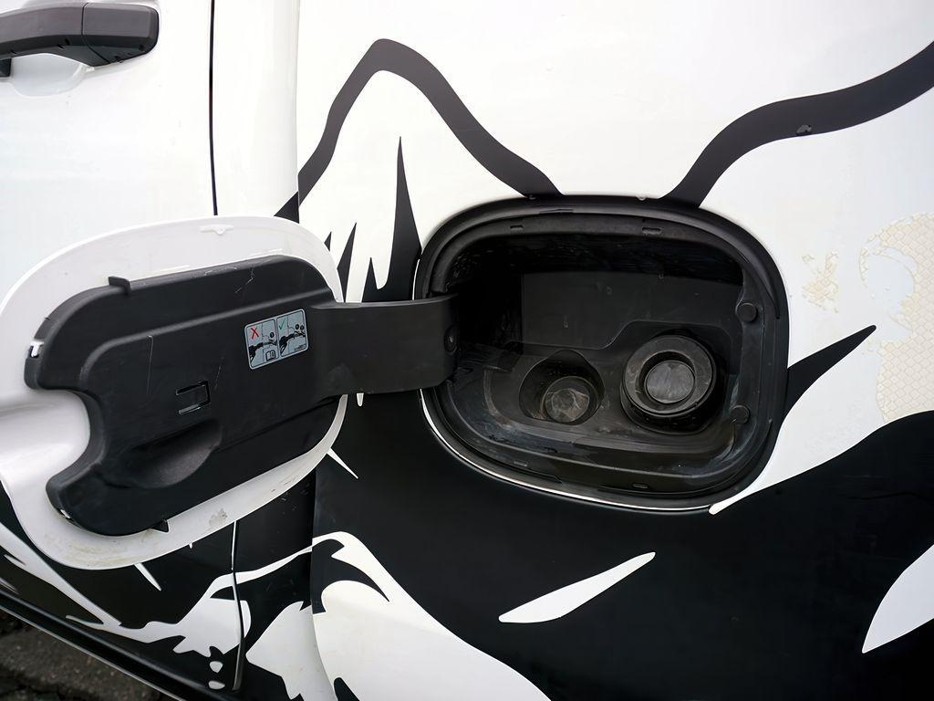 used 2020 GMC Sierra 1500 car, priced at $26,999