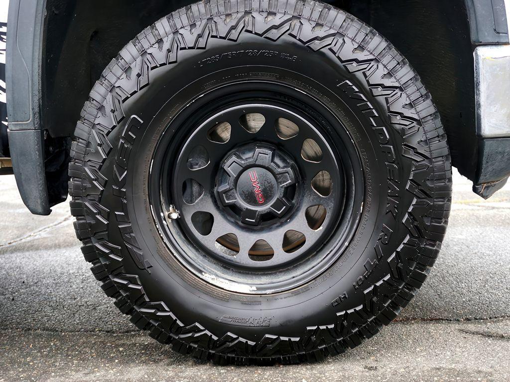 used 2020 GMC Sierra 1500 car, priced at $26,999