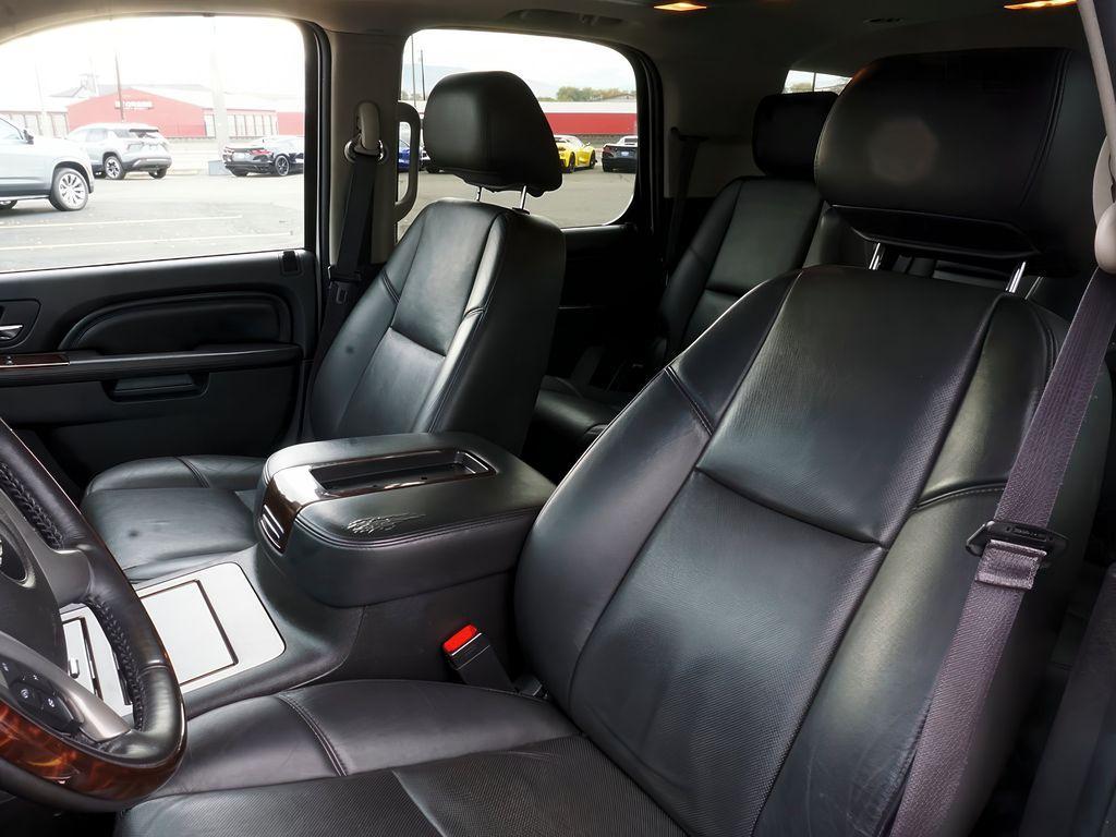 used 2014 GMC Yukon car, priced at $13,259
