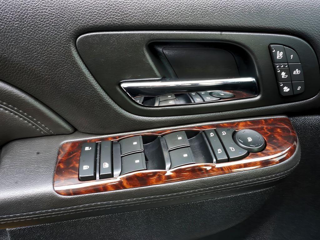 used 2014 GMC Yukon car, priced at $13,259