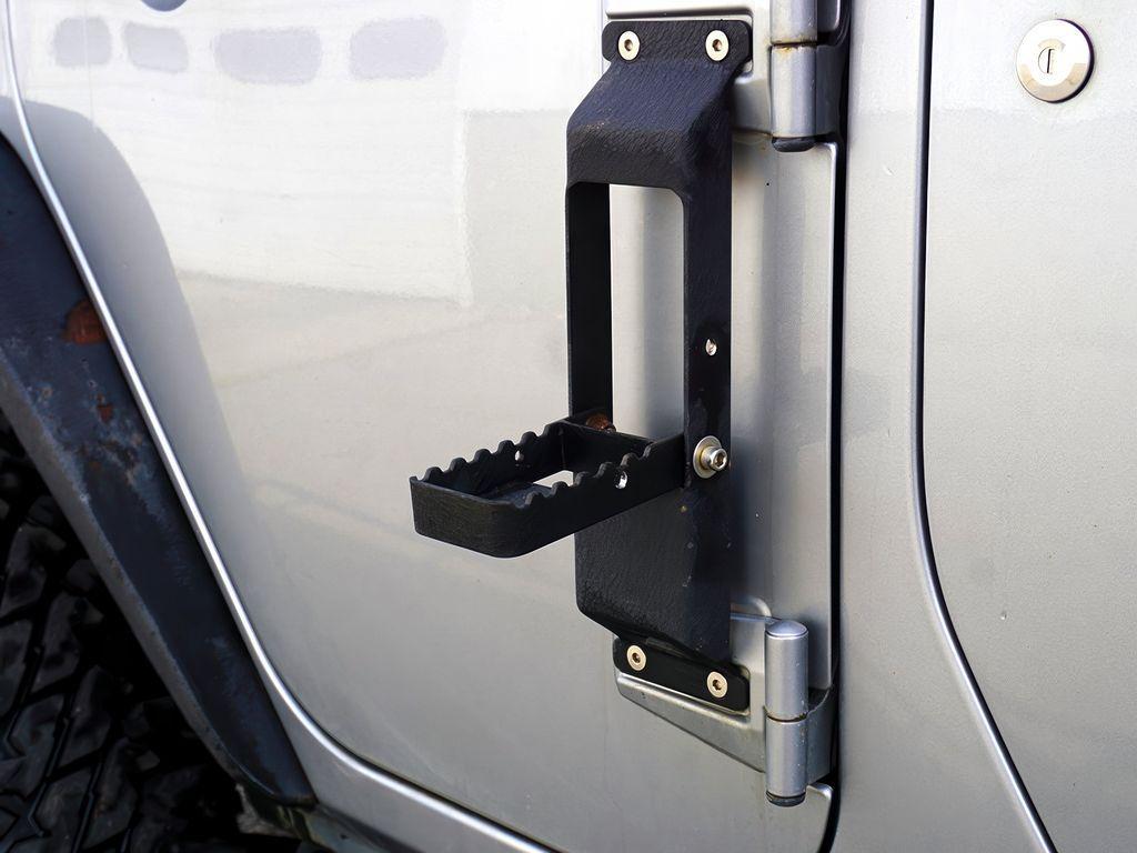 used 2014 Jeep Wrangler Unlimited car, priced at $22,199
