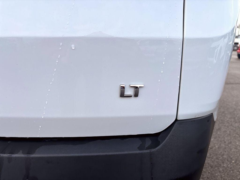 used 2023 Chevrolet Traverse car, priced at $37,999