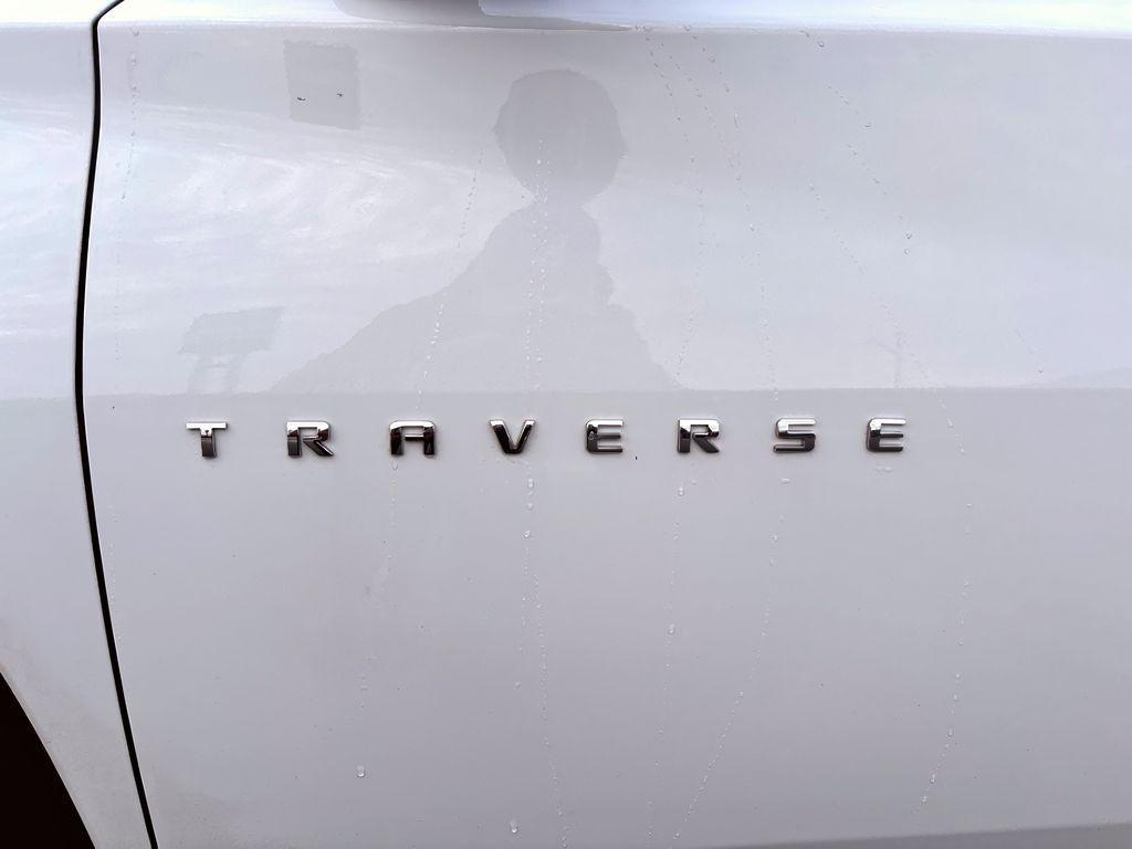 used 2023 Chevrolet Traverse car, priced at $37,999