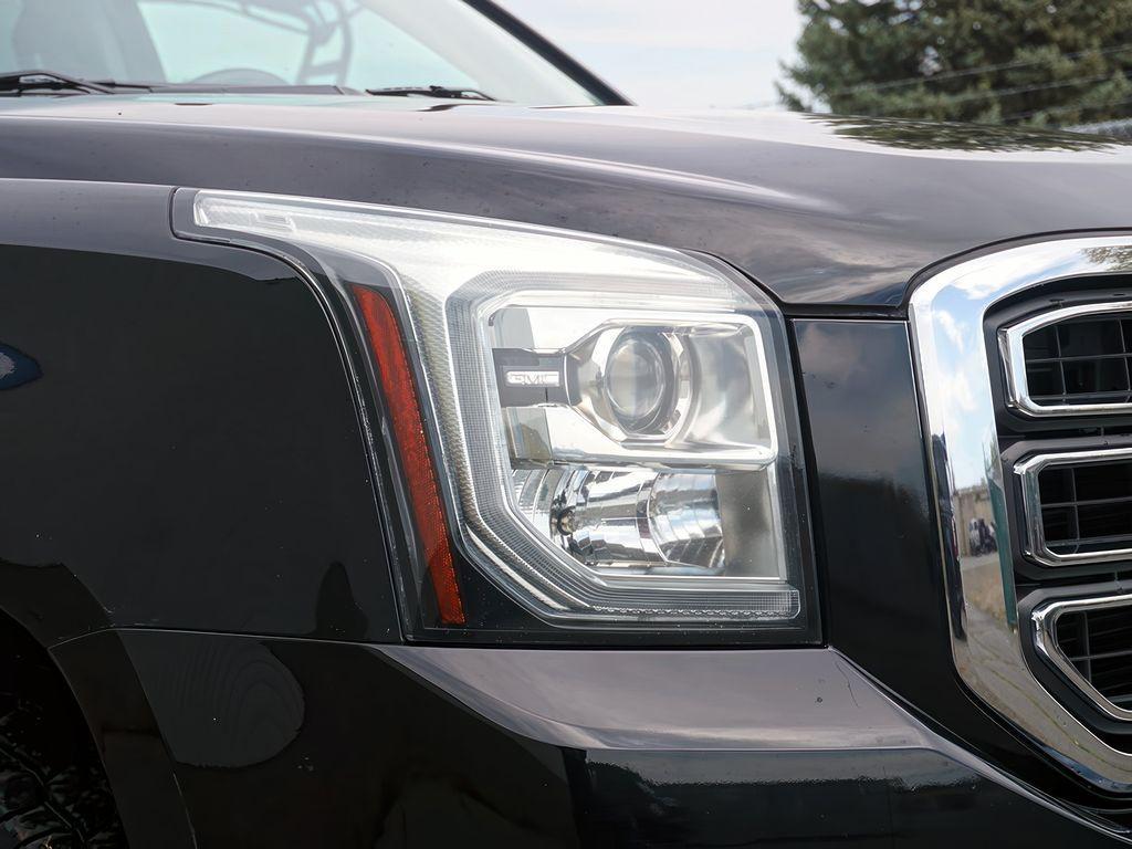 used 2020 GMC Yukon XL car, priced at $24,399