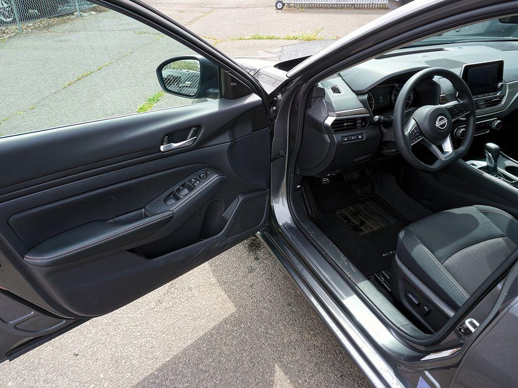 used 2025 Nissan Altima car, priced at $25,999