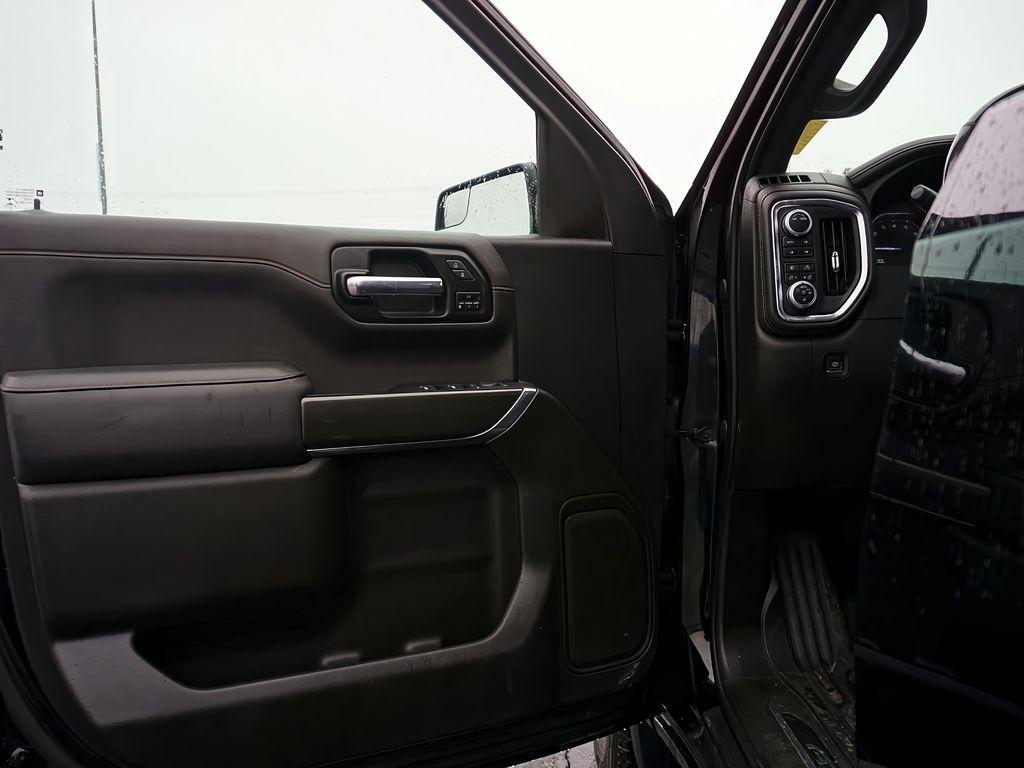 used 2021 GMC Sierra 1500 car, priced at $38,899