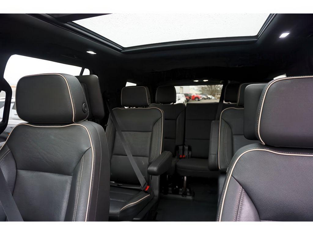 used 2021 GMC Yukon car, priced at $49,999