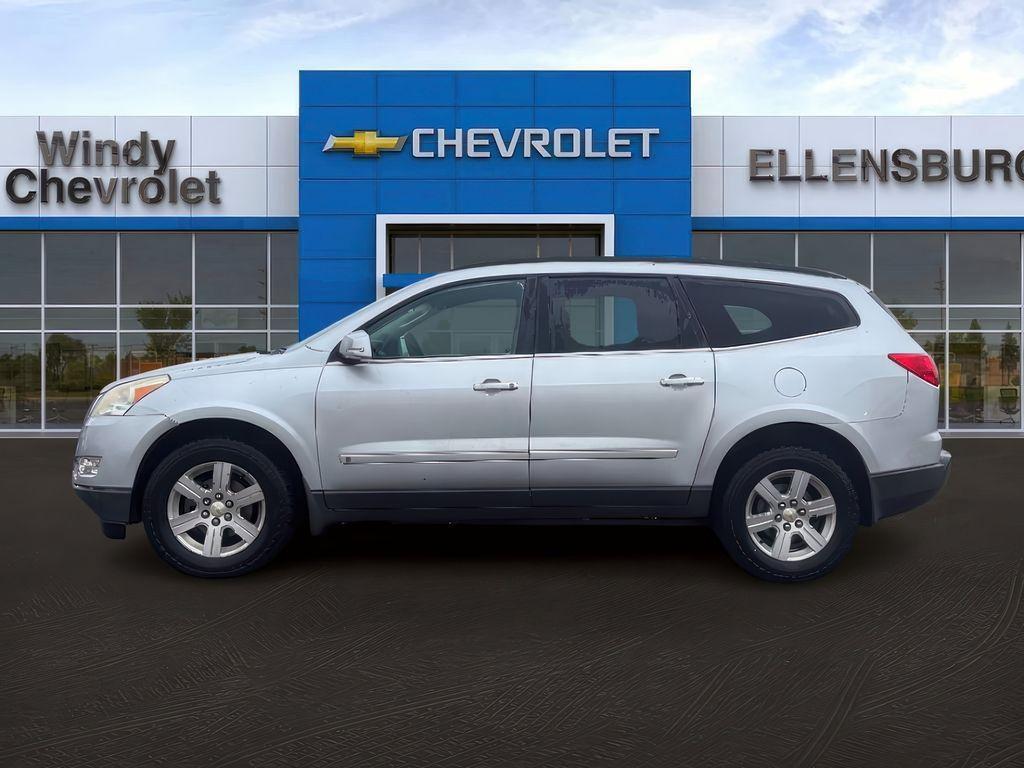 used 2010 Chevrolet Traverse car, priced at $7,999
