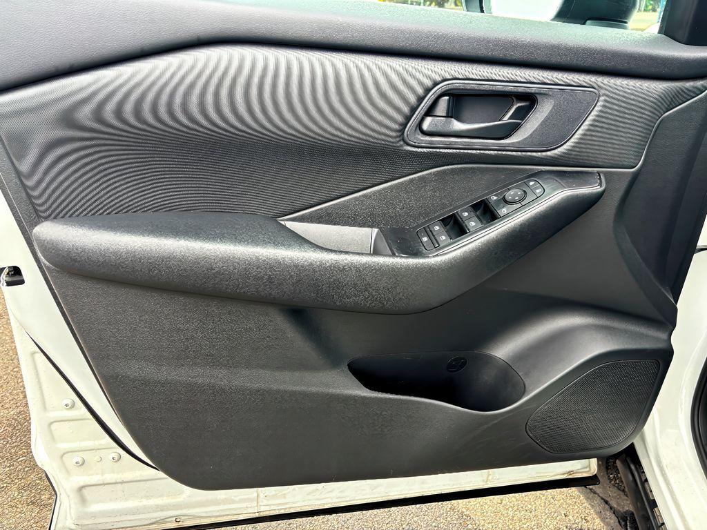 used 2024 Nissan Rogue car, priced at $21,999