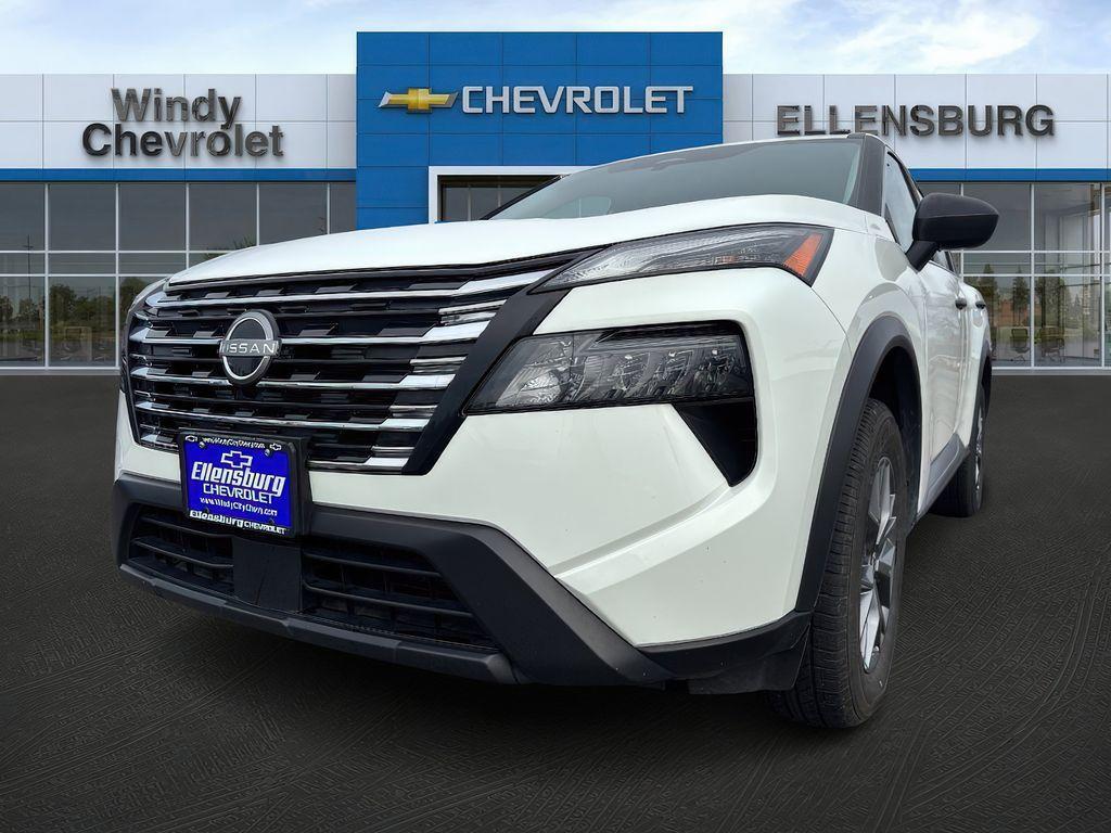 used 2024 Nissan Rogue car, priced at $21,999