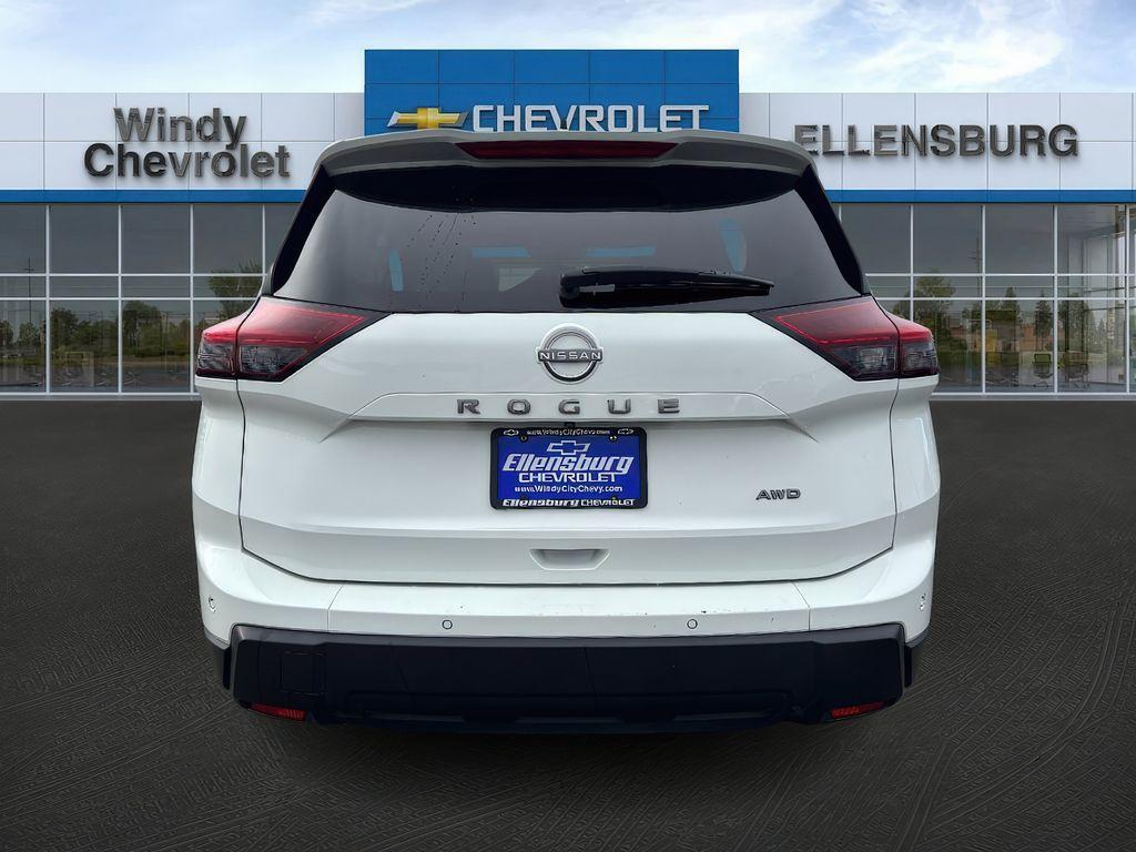 used 2024 Nissan Rogue car, priced at $21,999