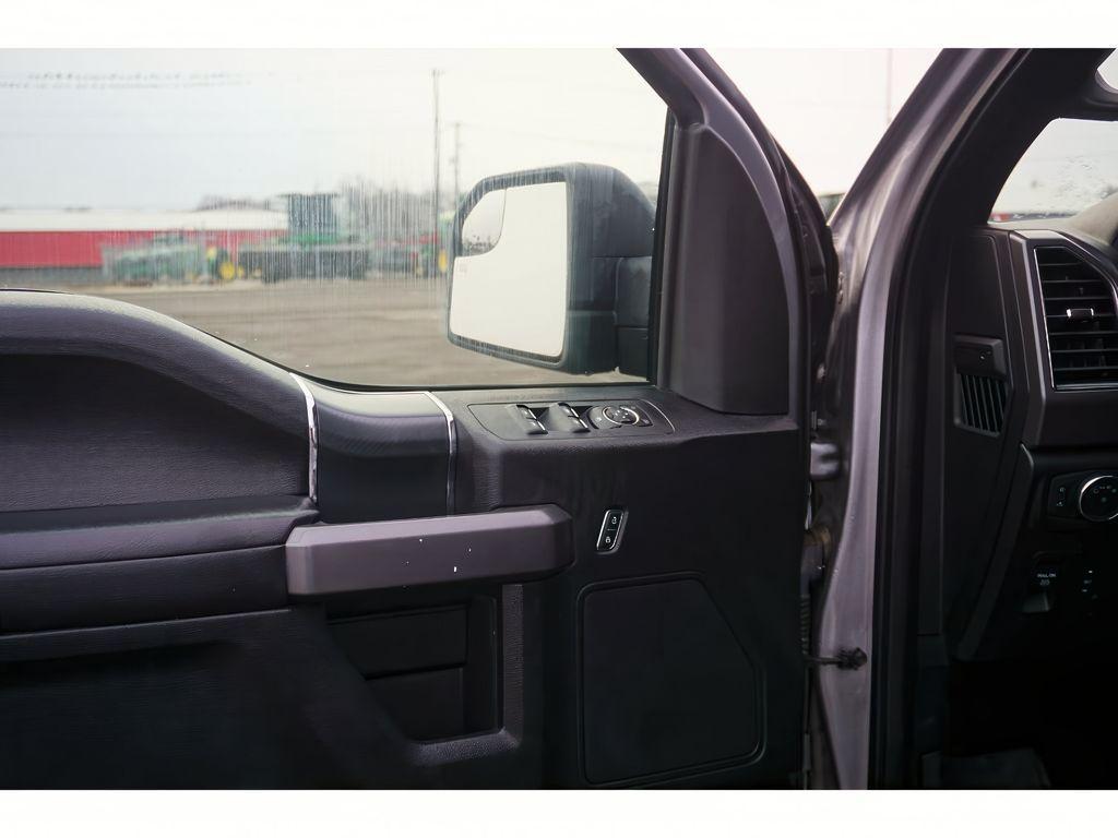 used 2020 Ford F-150 car, priced at $32,999