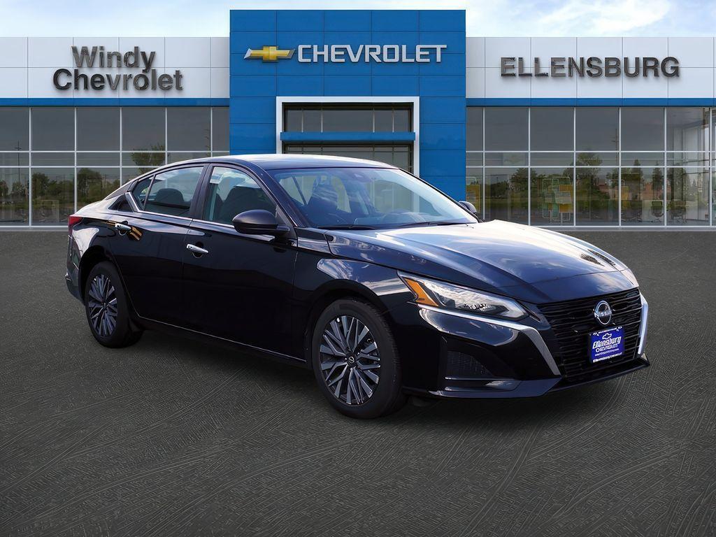 used 2025 Nissan Altima car, priced at $25,999