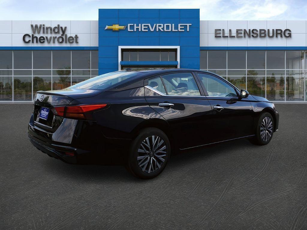 used 2025 Nissan Altima car, priced at $25,999