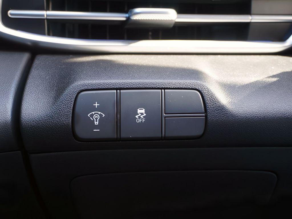 used 2025 Hyundai Elantra car, priced at $21,999