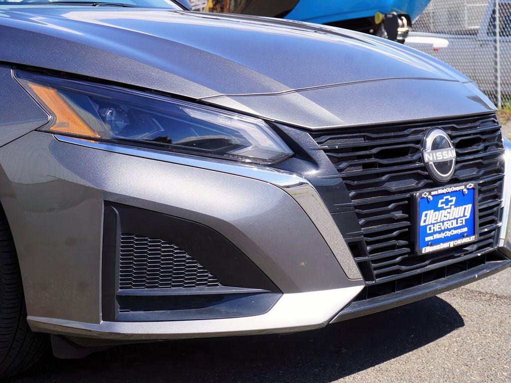 used 2025 Nissan Altima car, priced at $25,999