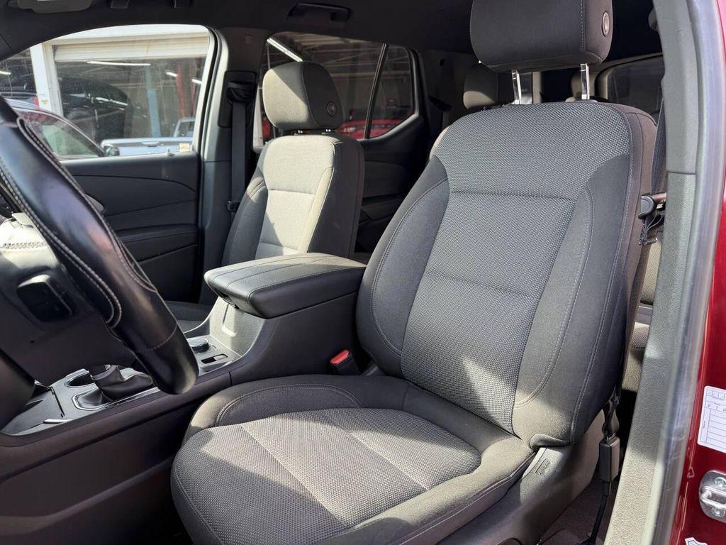 used 2023 Chevrolet Traverse car, priced at $19,995