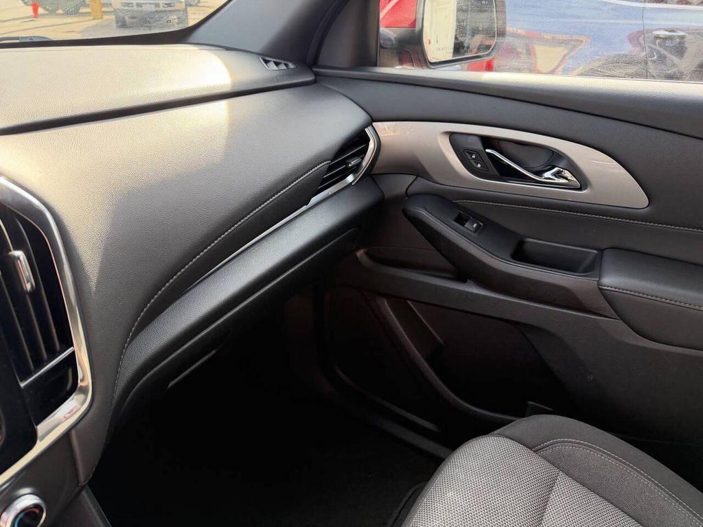 used 2023 Chevrolet Traverse car, priced at $19,995