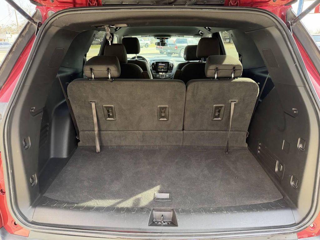 used 2023 Chevrolet Traverse car, priced at $19,995