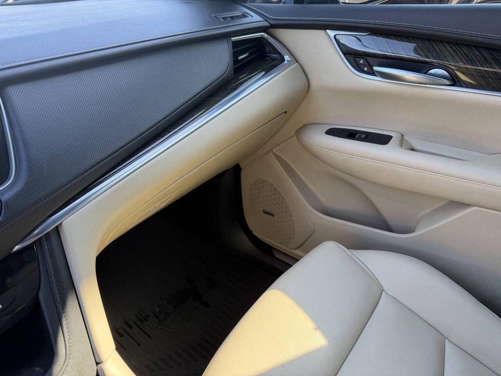 used 2019 Cadillac XT5 car, priced at $13,495