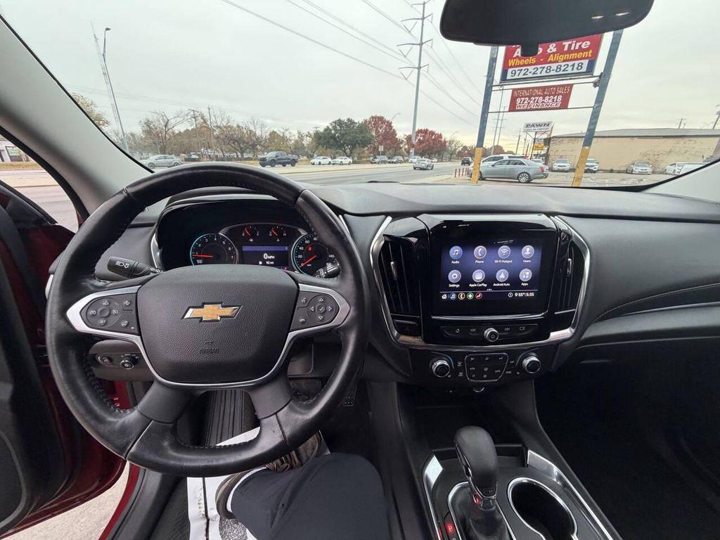 used 2021 Chevrolet Traverse car, priced at $17,495