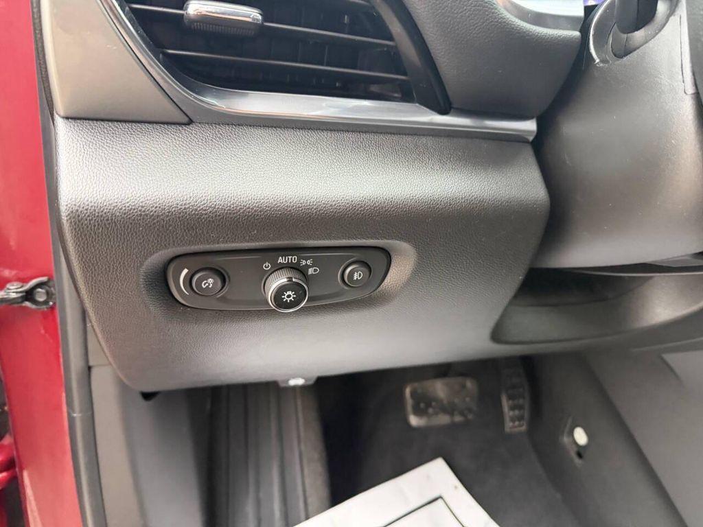 used 2021 Chevrolet Traverse car, priced at $17,495