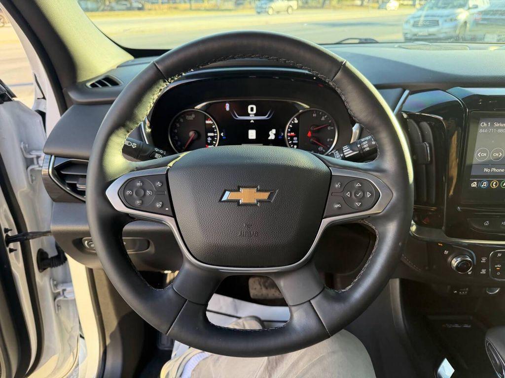 used 2023 Chevrolet Traverse car, priced at $32,495