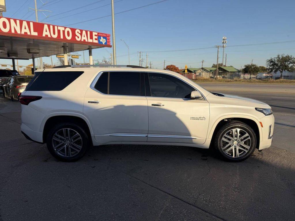 used 2023 Chevrolet Traverse car, priced at $32,495