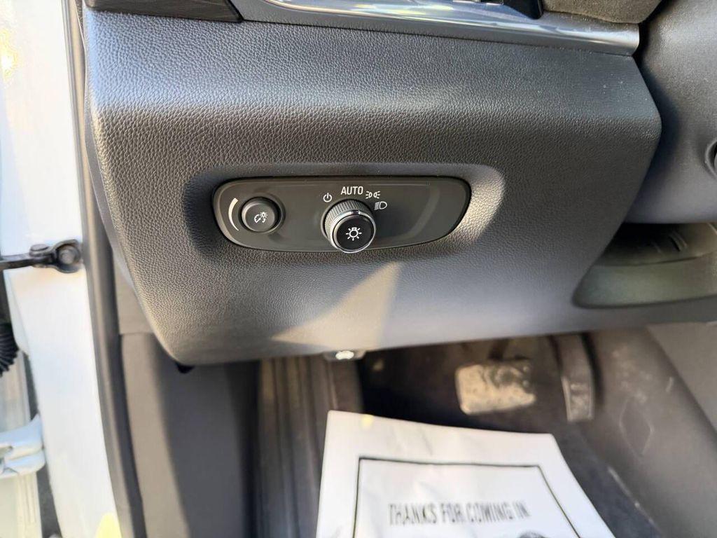 used 2023 Chevrolet Traverse car, priced at $32,495