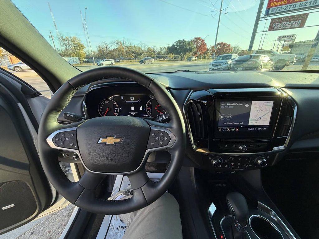 used 2023 Chevrolet Traverse car, priced at $32,495