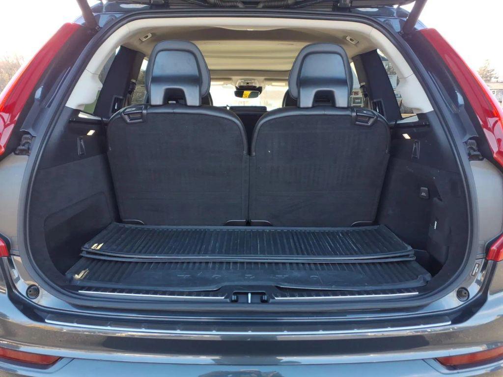 used 2022 Volvo XC90 car, priced at $27,495