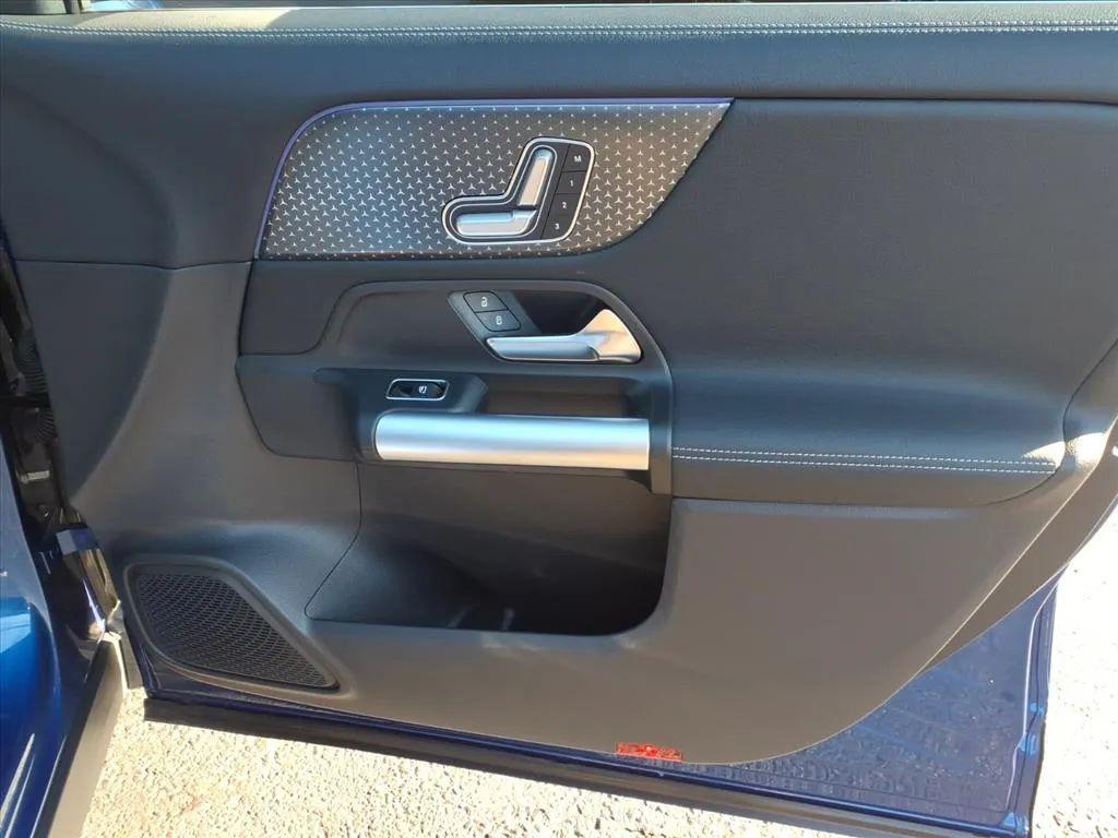 used 2025 Mercedes-Benz GLA 250 car, priced at $32,888