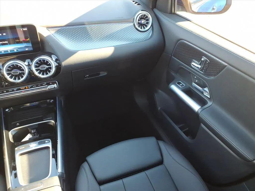 used 2025 Mercedes-Benz GLA 250 car, priced at $32,888