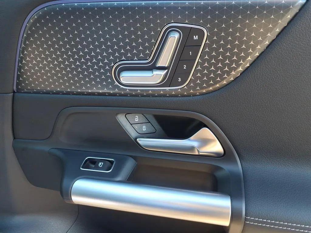 used 2025 Mercedes-Benz GLA 250 car, priced at $32,888